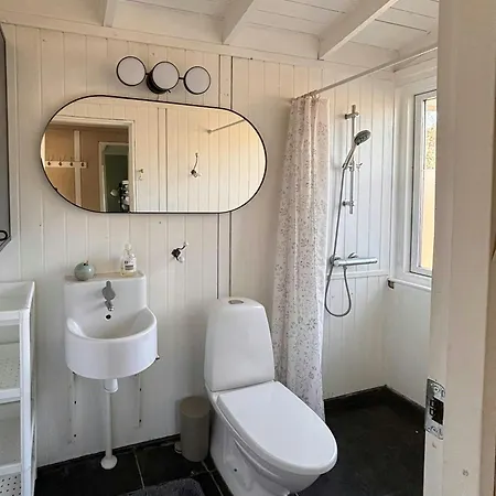 Cozy Summer House At Odden * Tjorneholm