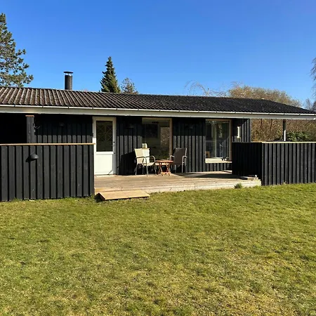 Дом отдыха Cozy Summer House At Odden Tjorneholm